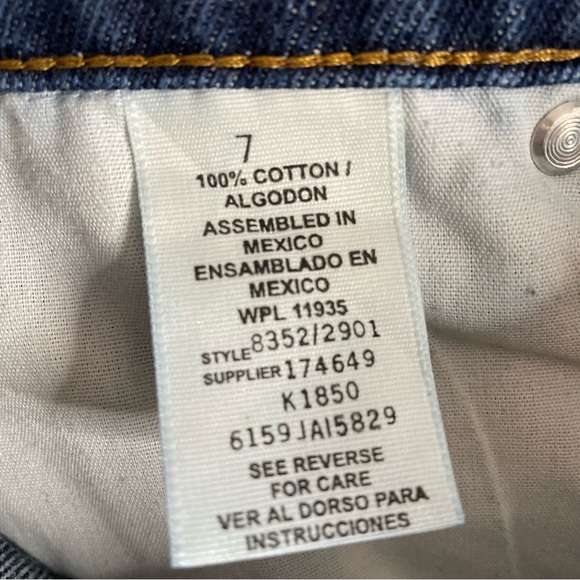 Arizona Women’s Blue Denim Raw Hem High Waist Flare Jeans Size 7 Juniors - Picture 10 of 10